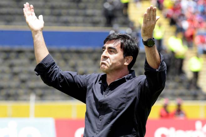 Gustavo Quinterps cuando dirigía al Emelec. Foto: Tomada de Bendito Fútbol. 