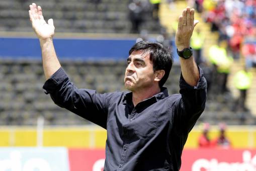 Gustavo Quinterps cuando dirigía al Emelec. Foto: Tomada de Bendito Fútbol. 